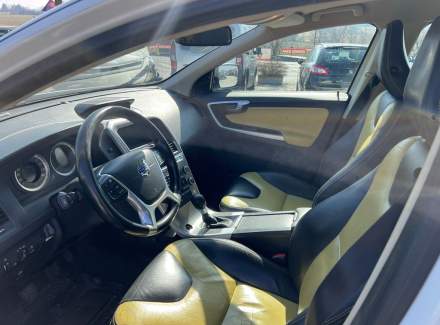 Volvo - XC60