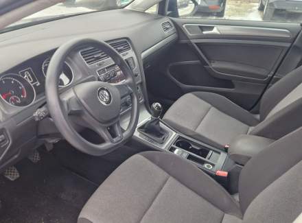 Volkswagen - Golf