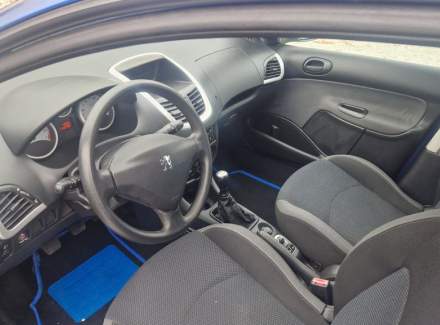 Peugeot - 206