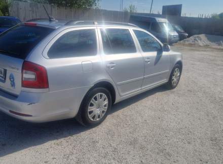 Škoda - Octavia