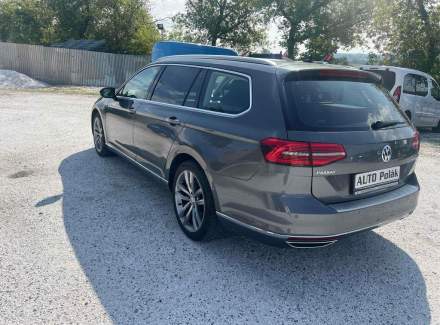 Volkswagen - Passat
