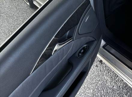 Mercedes-Benz - E-class