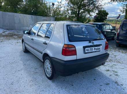 Volkswagen - Golf
