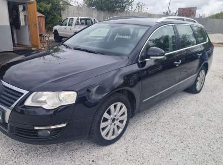 Volkswagen - Passat