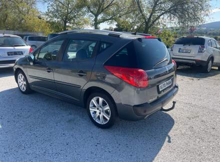 Peugeot - 207
