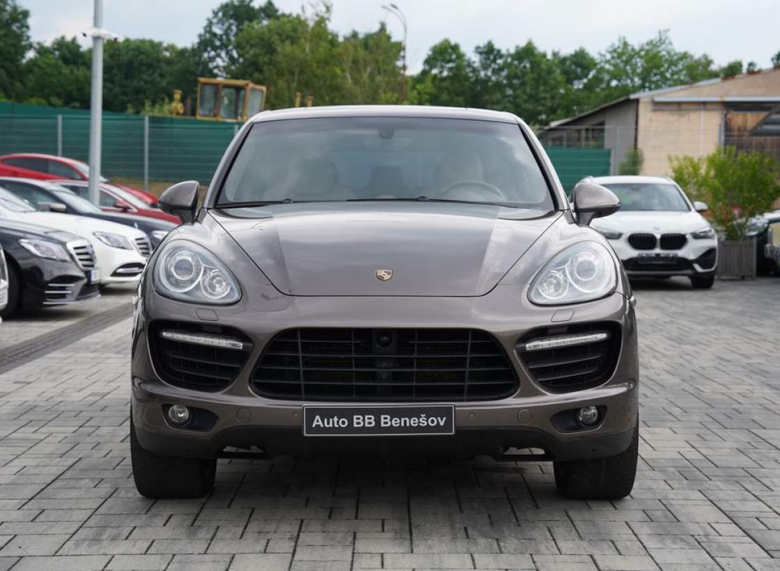 Porsche - Cayenne