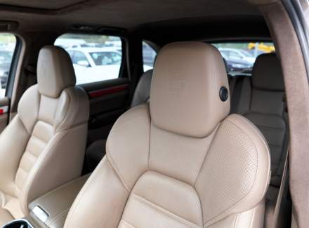 Porsche - Cayenne