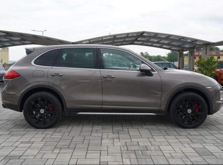 Porsche - Cayenne