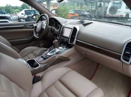Porsche - Cayenne