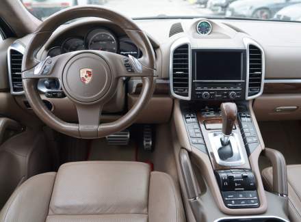 Porsche - Cayenne