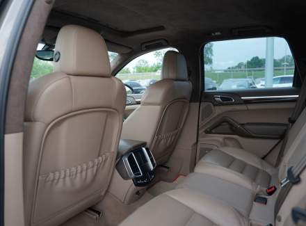 Porsche - Cayenne