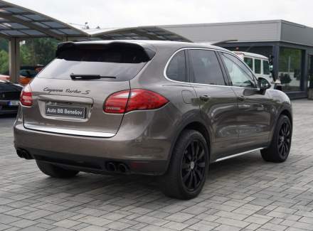 Porsche - Cayenne