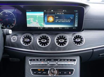 Mercedes-Benz - E-class