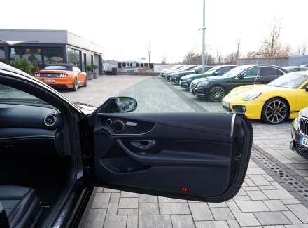 Mercedes-Benz - E-class