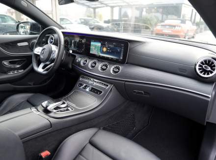 Mercedes-Benz - E-class