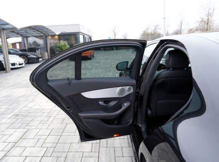 Mercedes-Benz - C-class