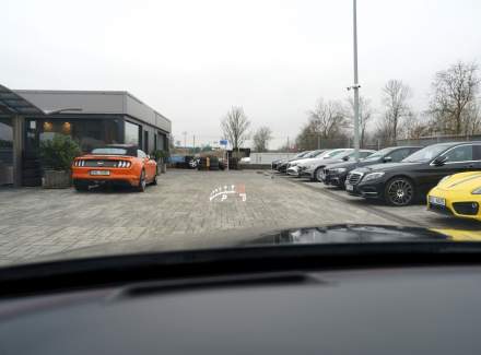 Mercedes-Benz - C-class