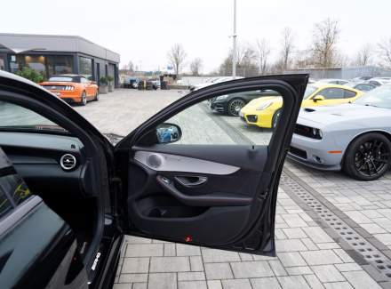 Mercedes-Benz - C-class