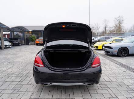 Mercedes-Benz - C-class