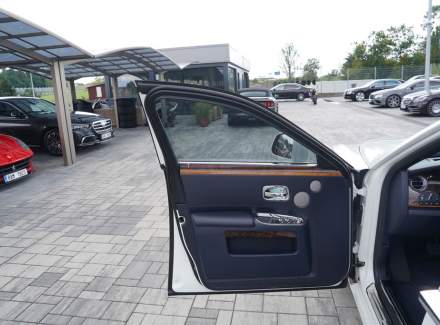 Rolls-Royce - Ghost