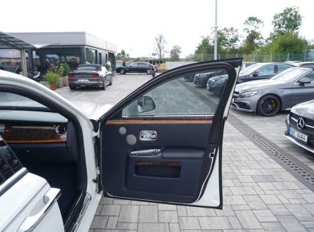 Rolls-Royce - Ghost
