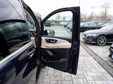 Mercedes-Benz - V-class