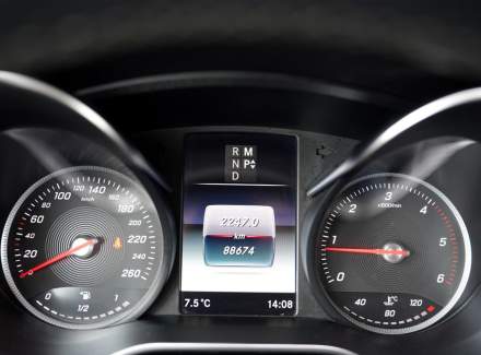 Mercedes-Benz - V-class