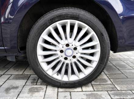 Mercedes-Benz - V-class