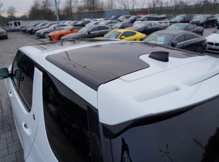 Land Rover - Discovery