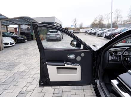Rolls-Royce - Ghost