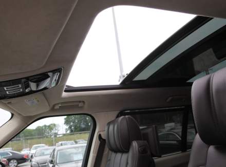 Land Rover - Range Rover