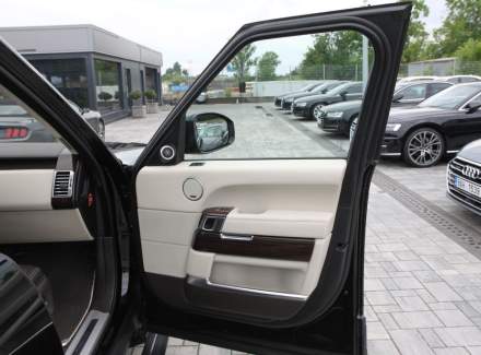 Land Rover - Range Rover