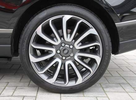 Land Rover - Range Rover