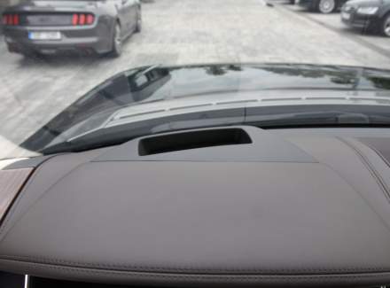 Land Rover - Range Rover