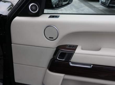 Land Rover - Range Rover