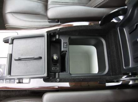 Land Rover - Range Rover