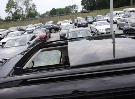 Land Rover - Range Rover