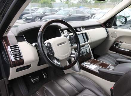 Land Rover - Range Rover