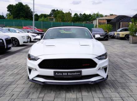 Ford - Mustang