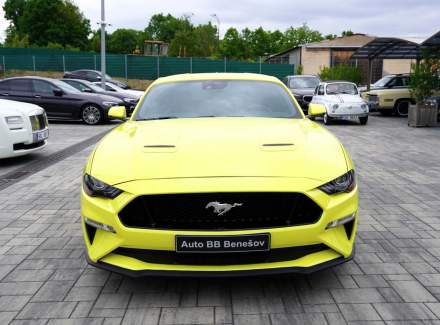Ford - Mustang