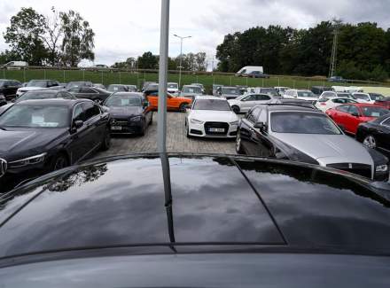 Mercedes-Benz - S-class