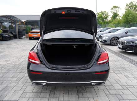 Mercedes-Benz - E-class