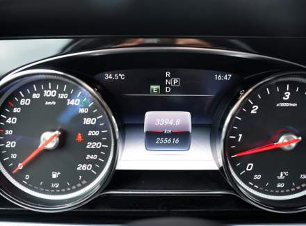 Mercedes-Benz - E-class