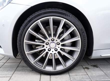 Mercedes-Benz - S-class