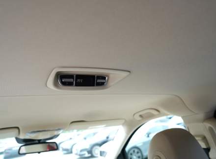 Mercedes-Benz - V-class