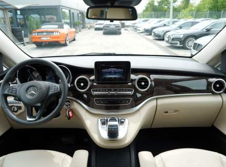 Mercedes-Benz - V-class