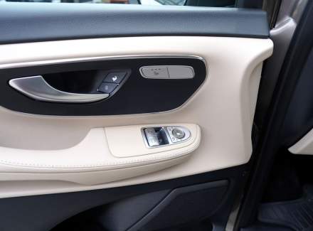 Mercedes-Benz - V-class