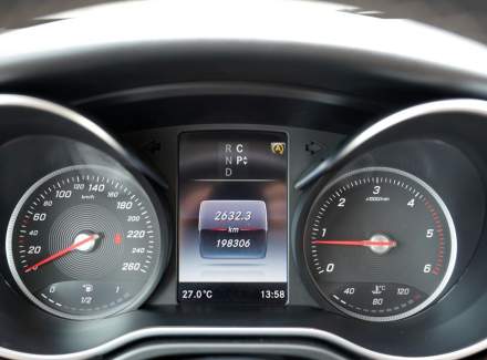 Mercedes-Benz - V-class