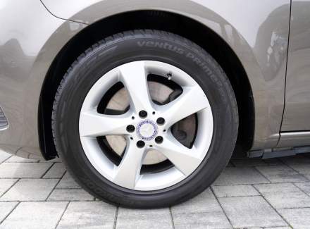 Mercedes-Benz - V-class