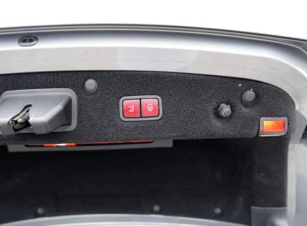 Mercedes-Benz - S-class